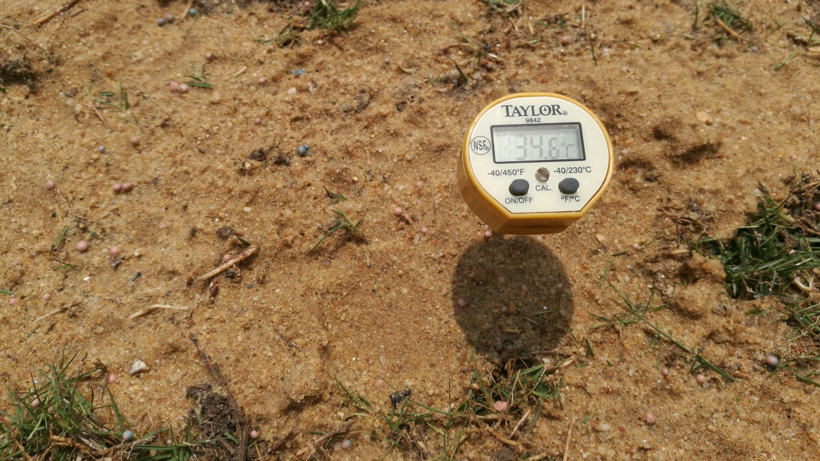soil temperature at 11 a.m. on 22 April 2019 in Thailand